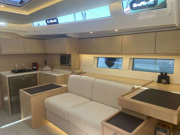 Bavaria C57 | Pelargos