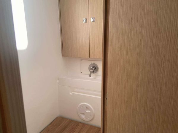 Bavaria C57 | Pelargos