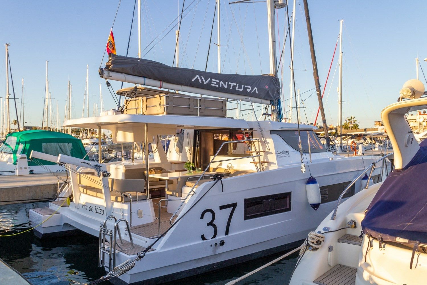 Aventura 37 | Flor de Ibiza