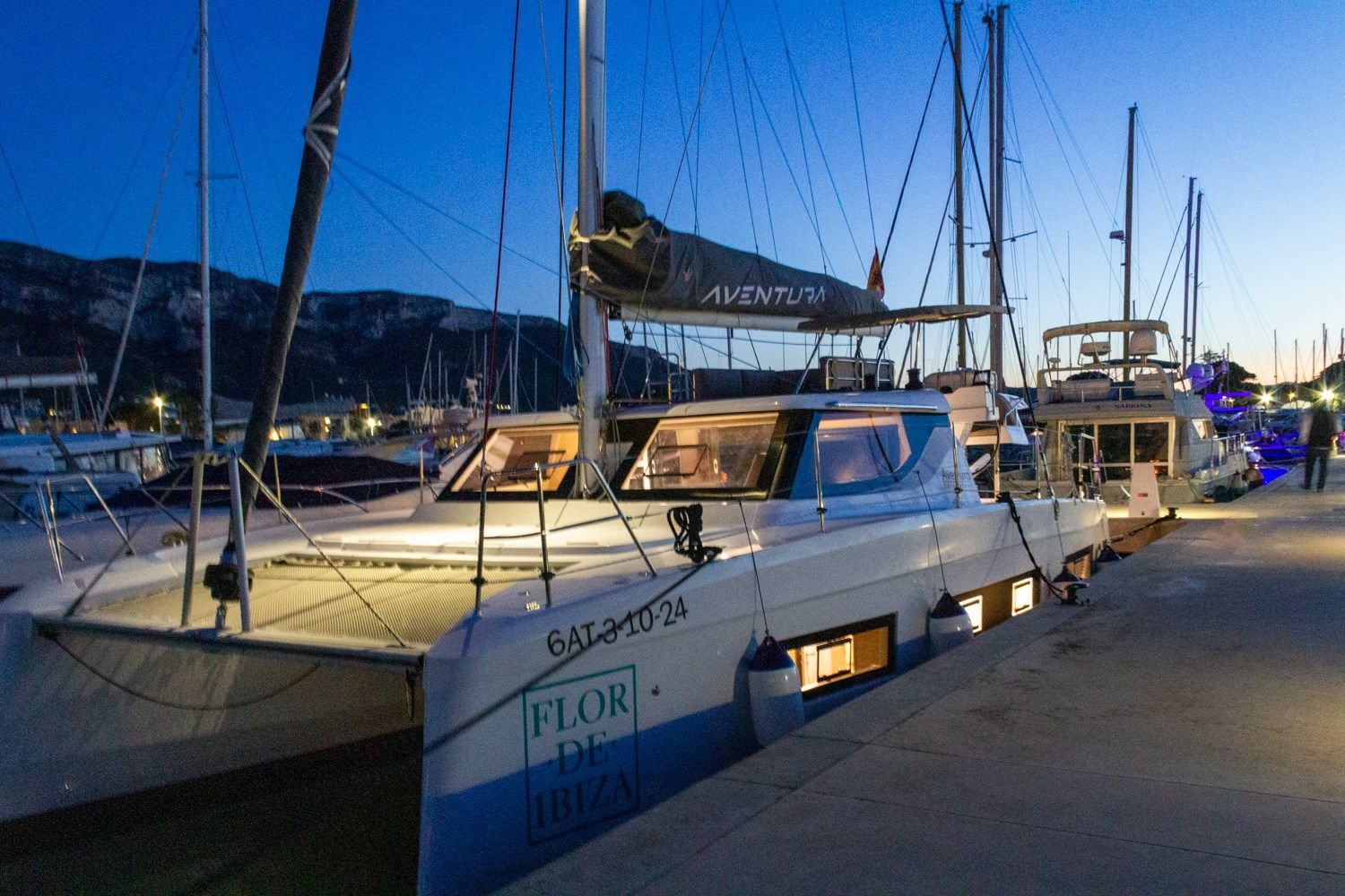 Aventura 37 | Flor de Ibiza