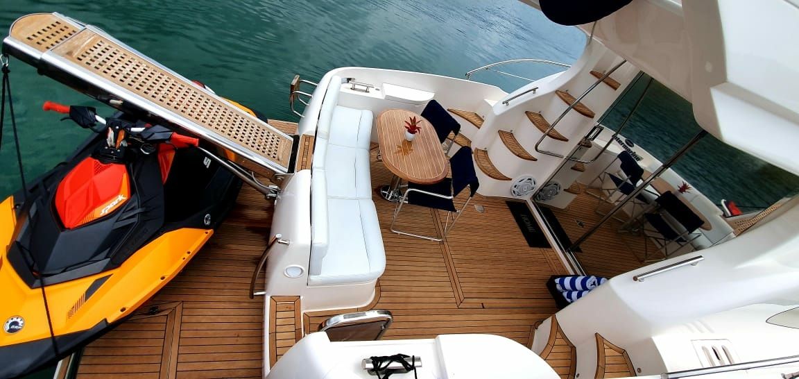 Azimut 46 | Requinte