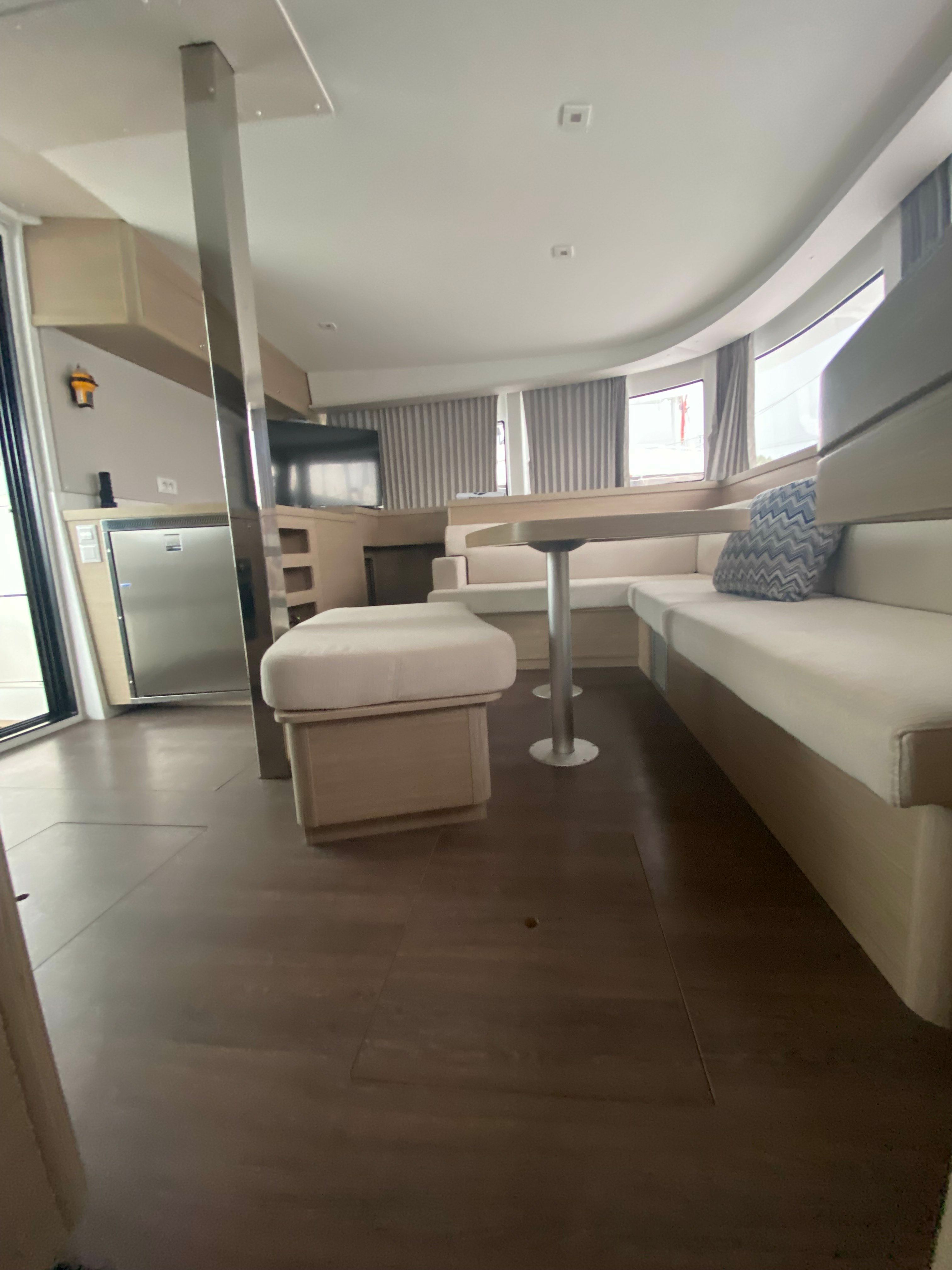 Lagoon 42 | Brunhilde