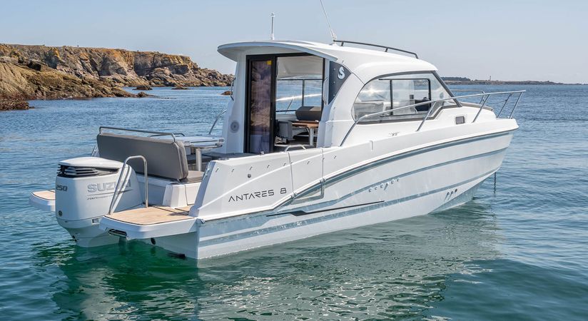 Beneteau Antares 8 | 23