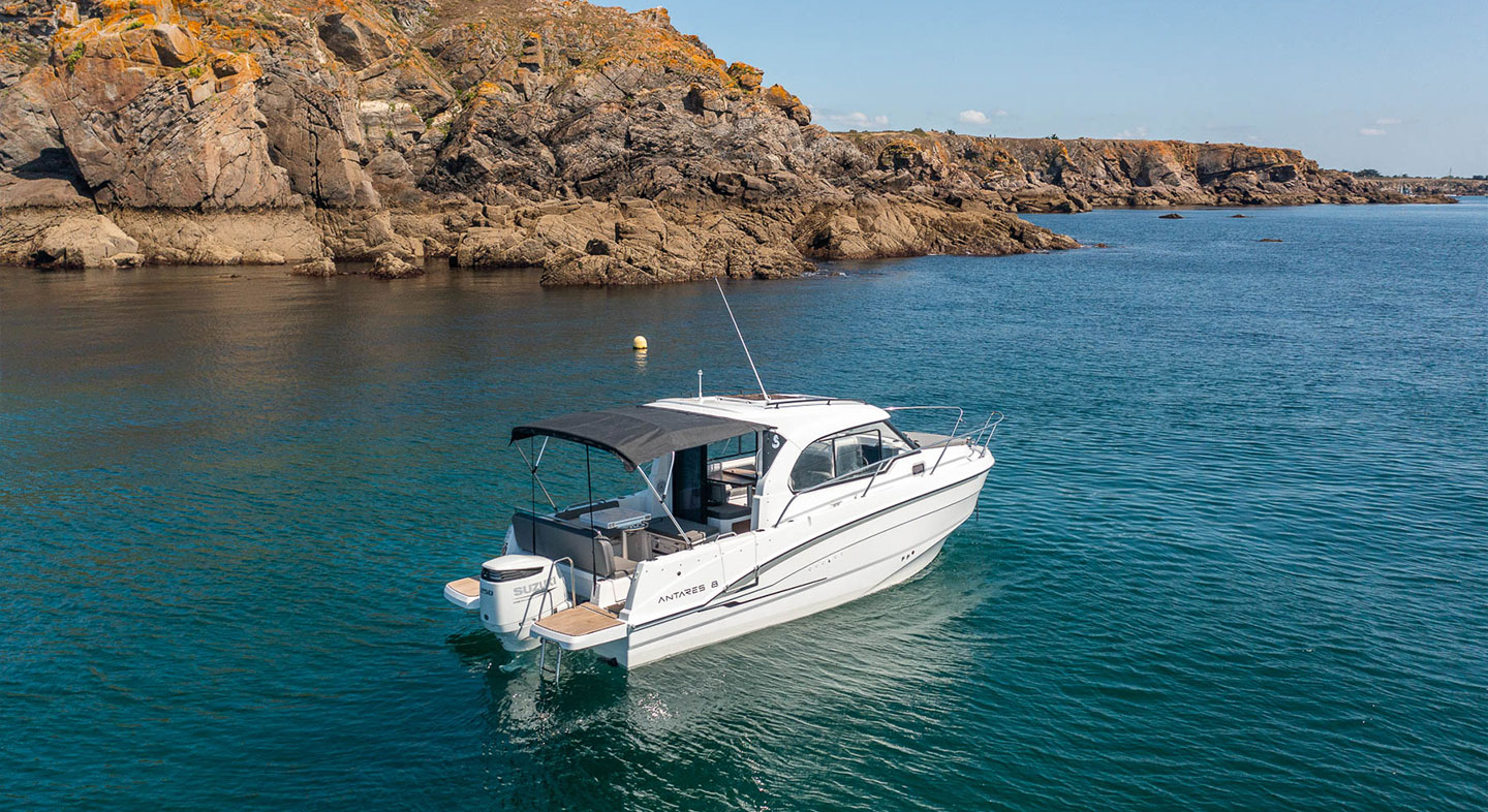 Beneteau Antares 8 | 23