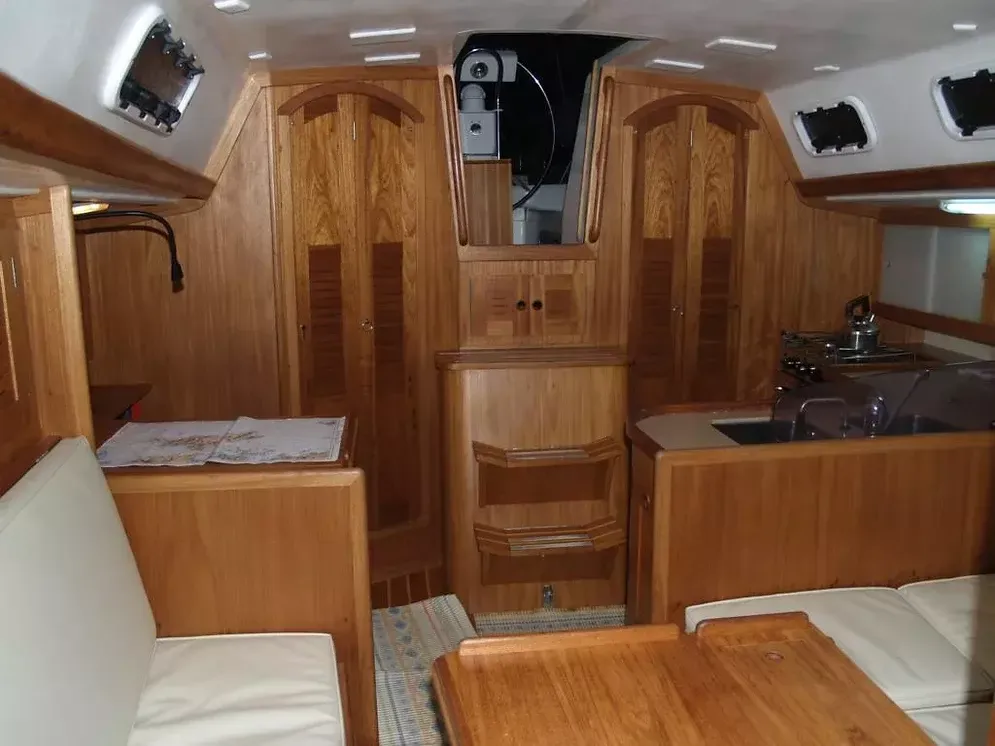 Custom Built 36 | Isabel