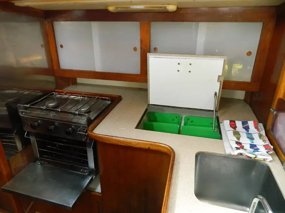 Custom Built 36 | Isabel