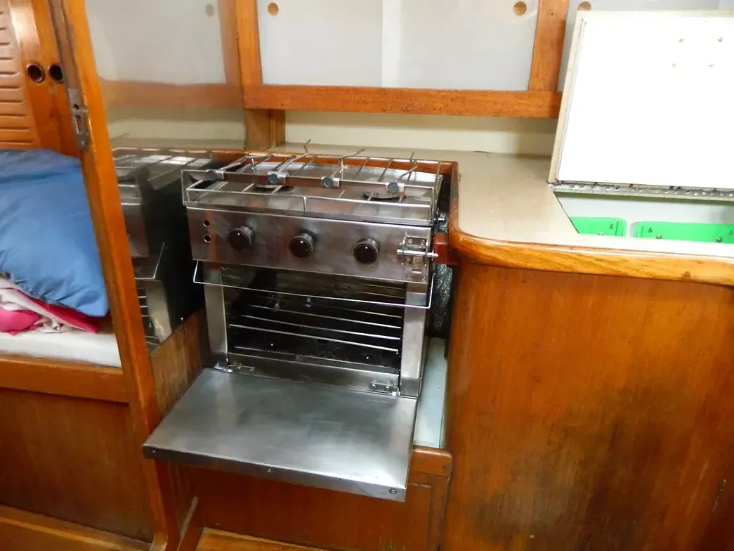 Custom Built 36 | Isabel