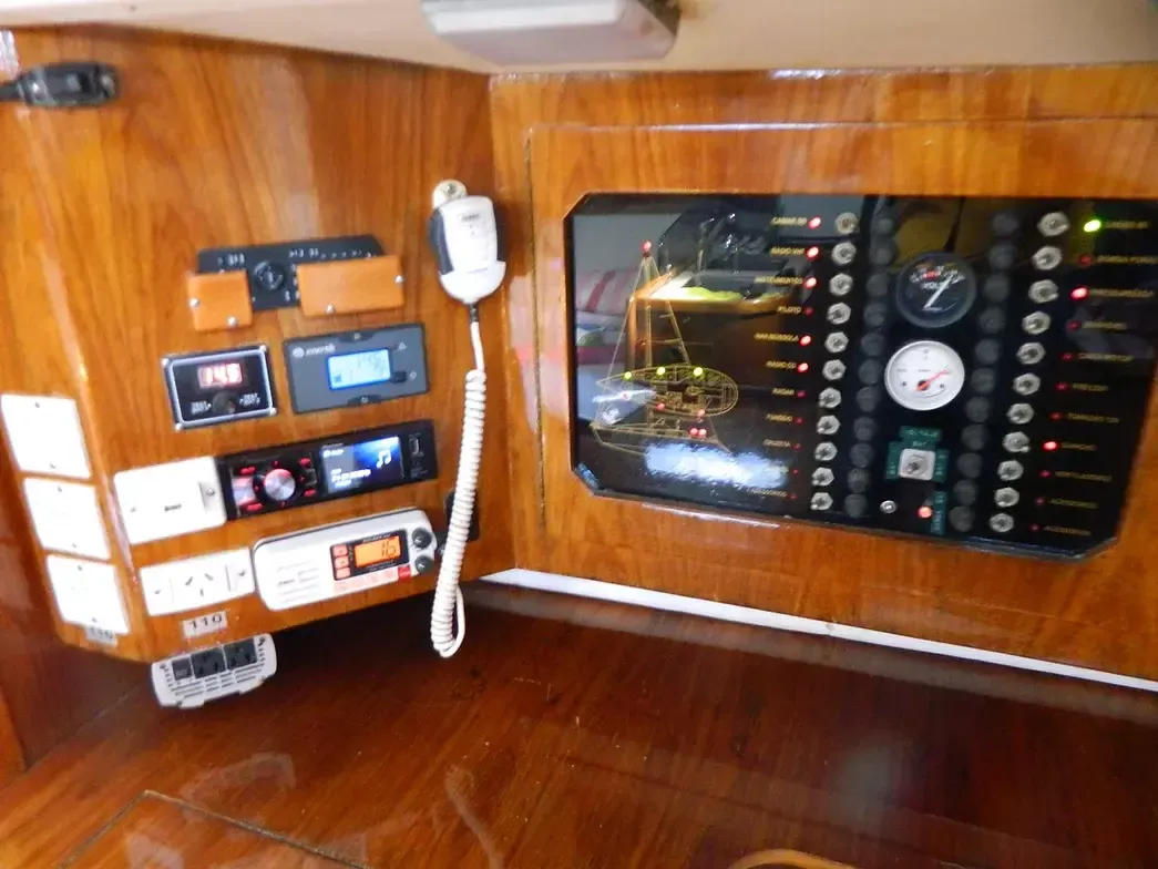 Custom Built 36 | Isabel