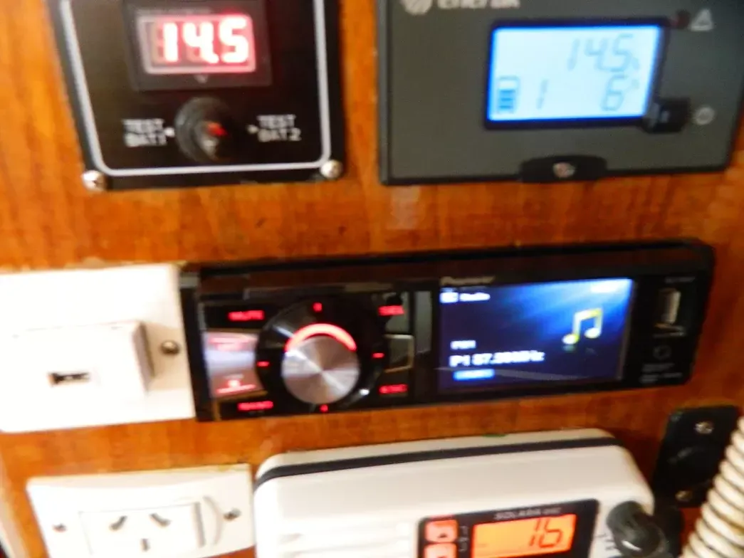 Custom Built 36 | Isabel