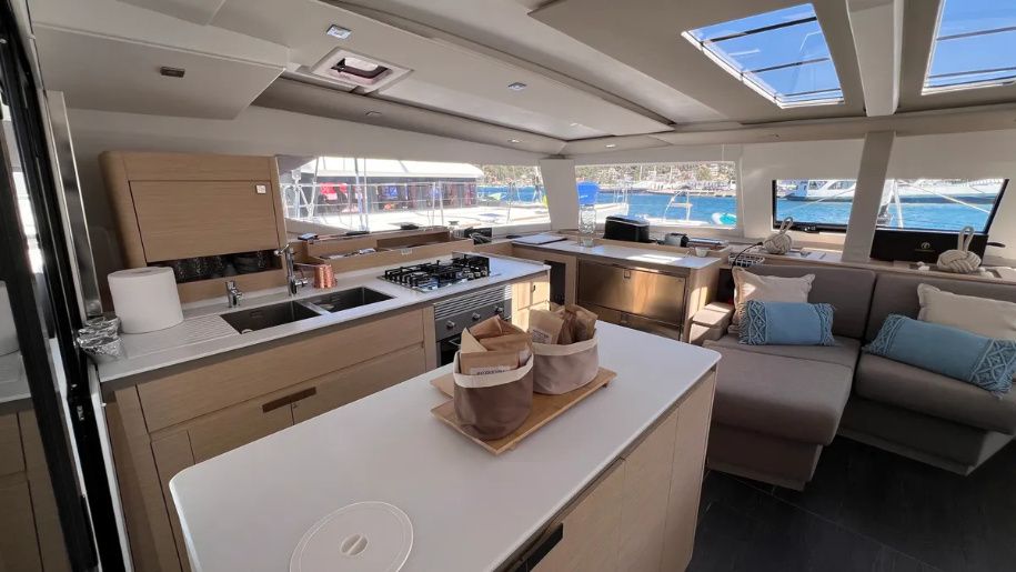 Fountaine Pajot Aura 51 | My Precious E