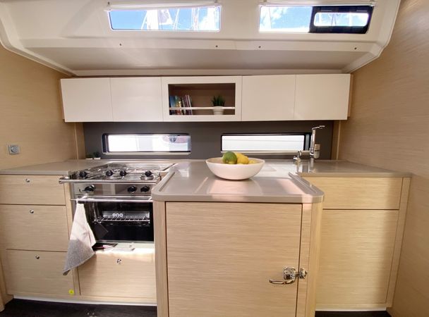 Dufour 41 | Equilibrium