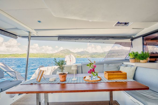 Fountaine Pajot Aura 51 | Dione 2