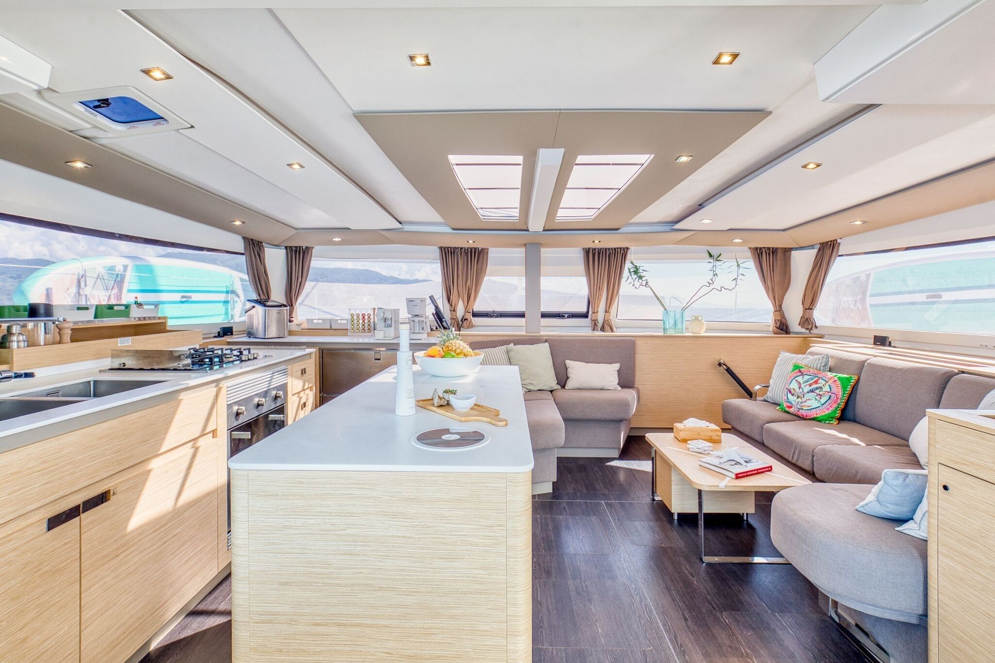 Fountaine Pajot Aura 51 | Dione 2