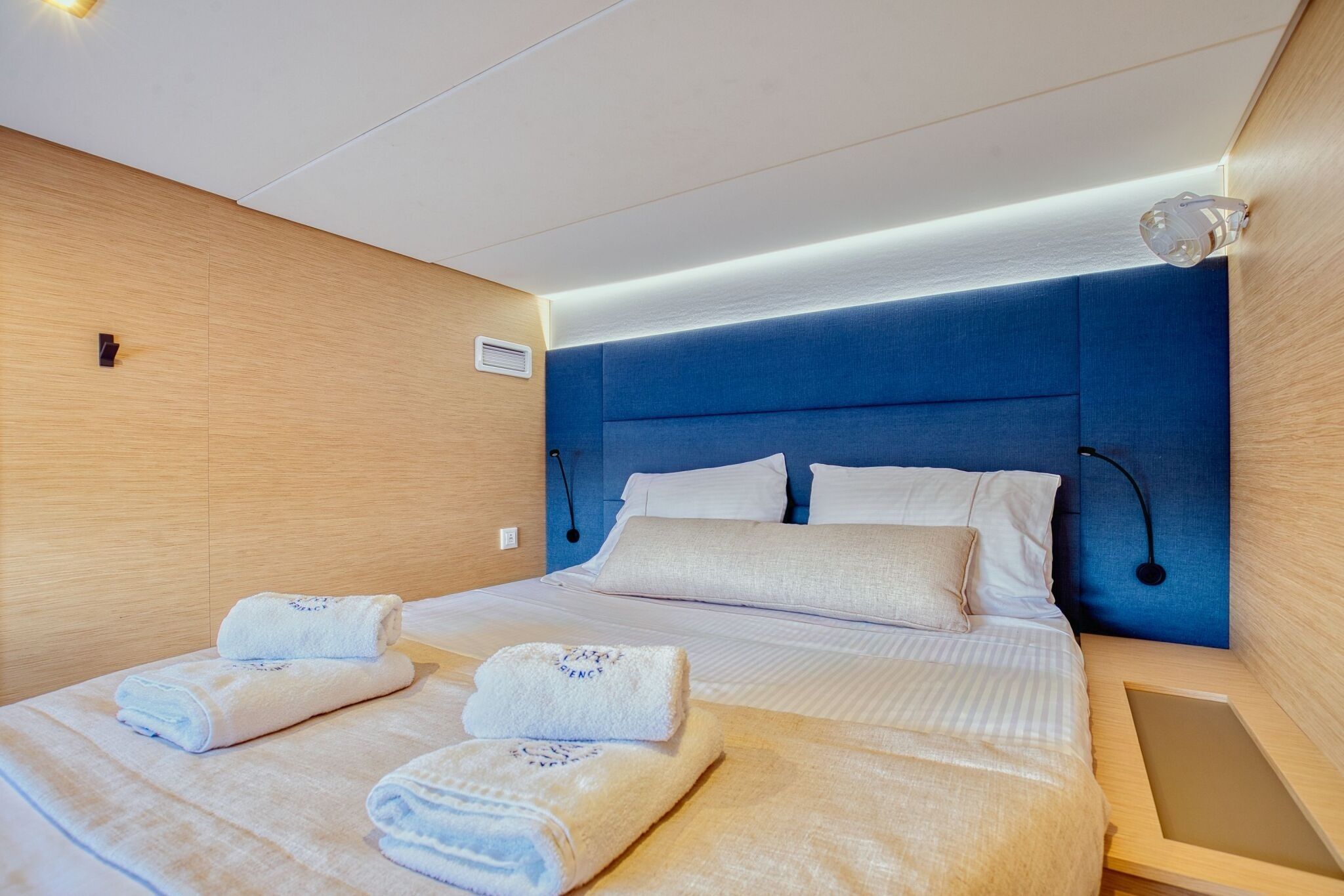 Fountaine Pajot Aura 51 | Dione 2