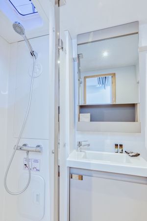 Fountaine Pajot Aura 51 | Dione 2