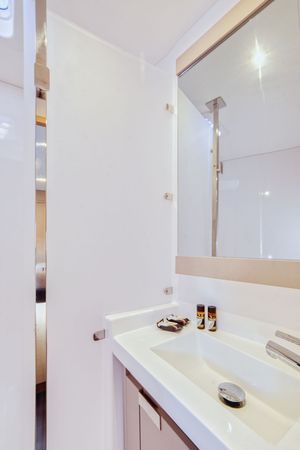 Fountaine Pajot Aura 51 | Dione 2