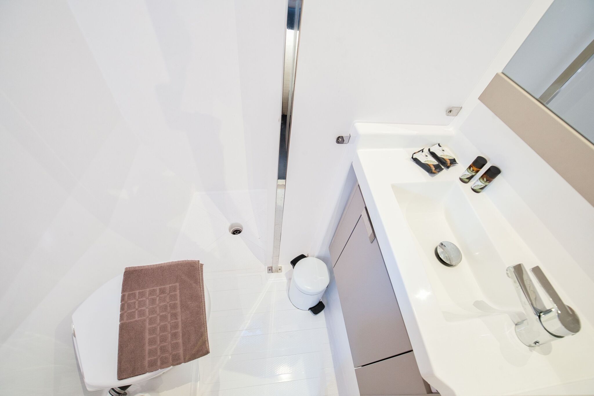 Fountaine Pajot Aura 51 | Dione 2