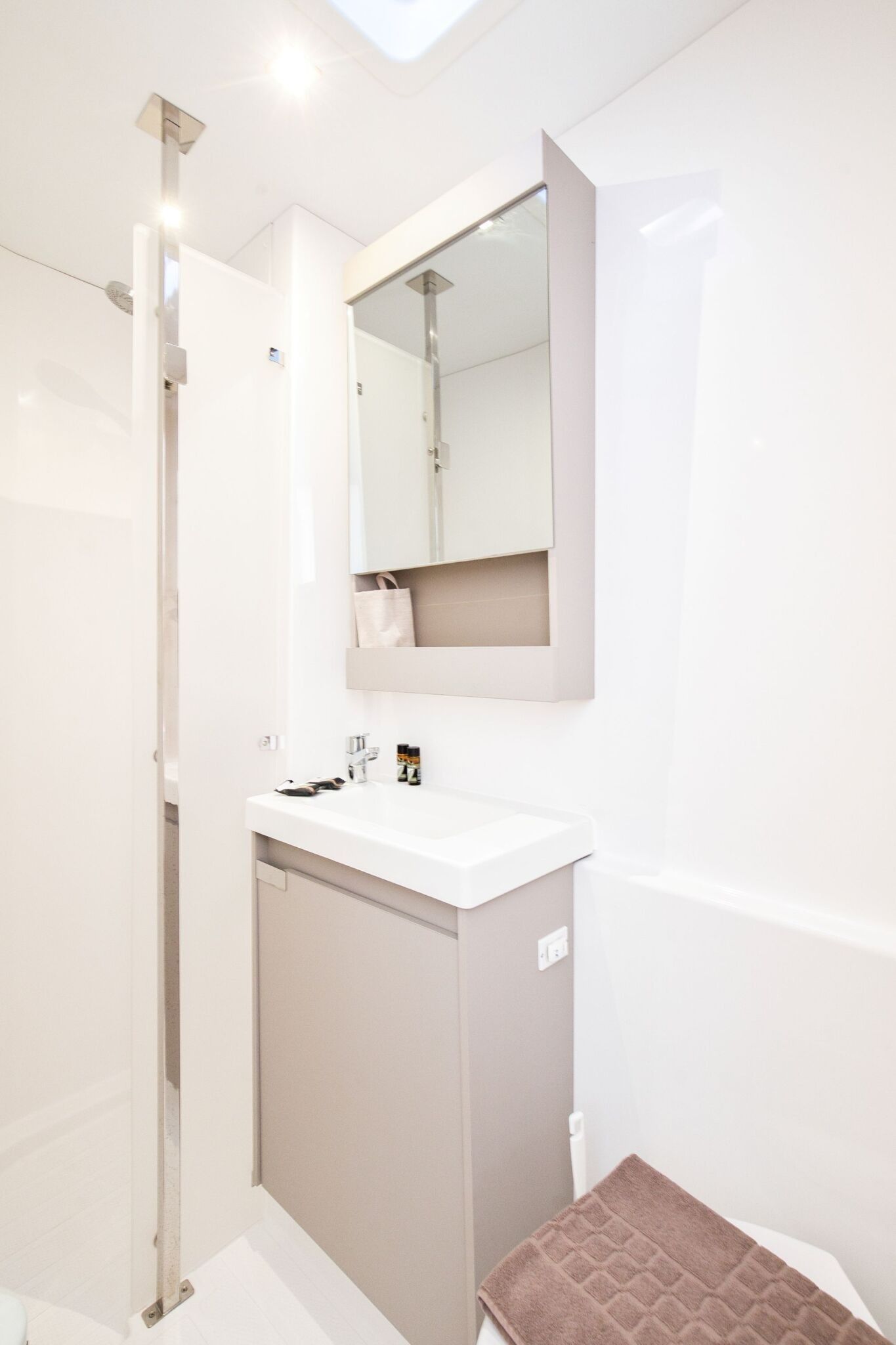 Fountaine Pajot Aura 51 | Dione 2