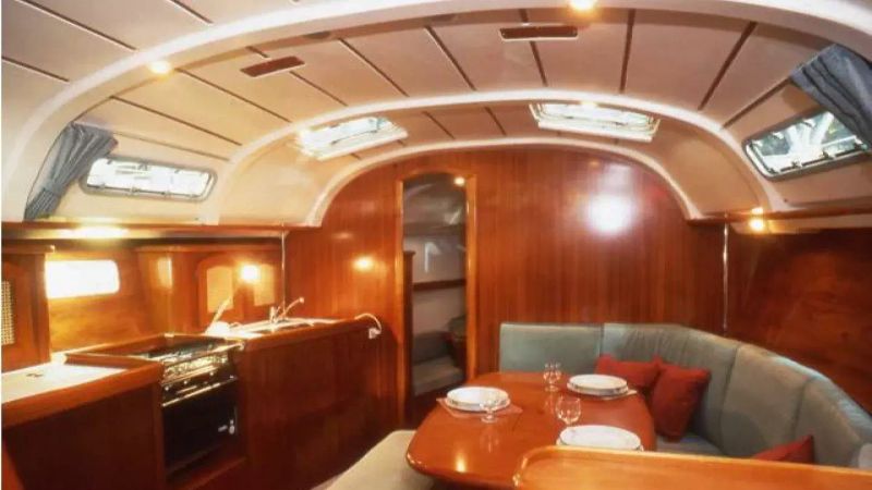 Beneteau Oceanis Clipper 381 | Albatross