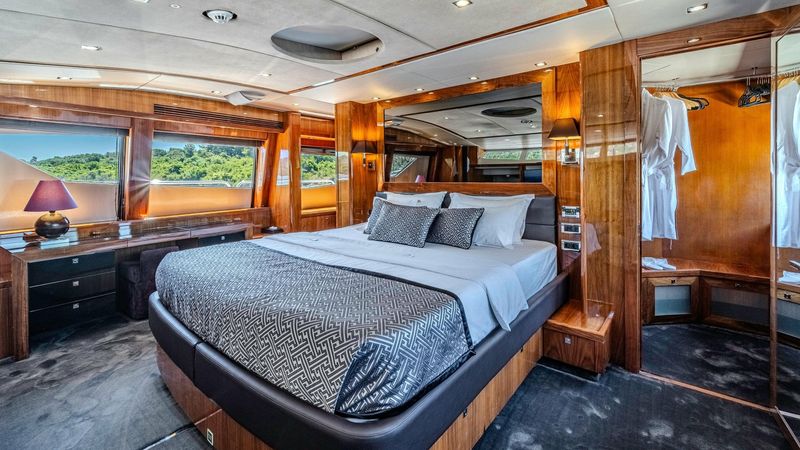 Sunseeker 34 | Arago