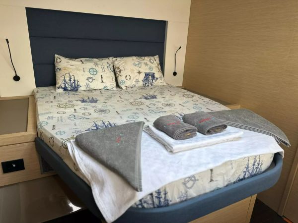 Fountaine Pajot Tanna 47 | Blue Angel