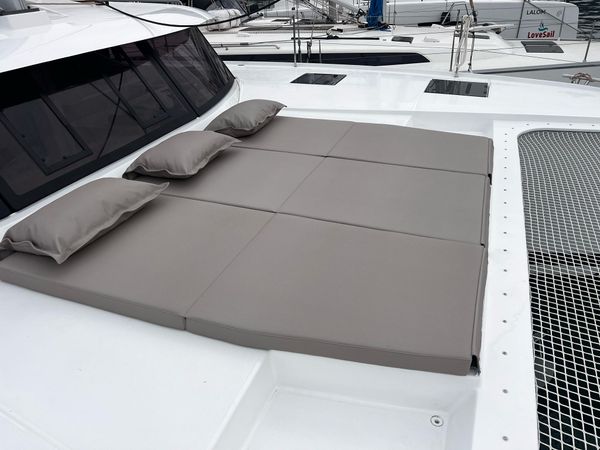 Fountaine Pajot Tanna 47 | Blue Angel