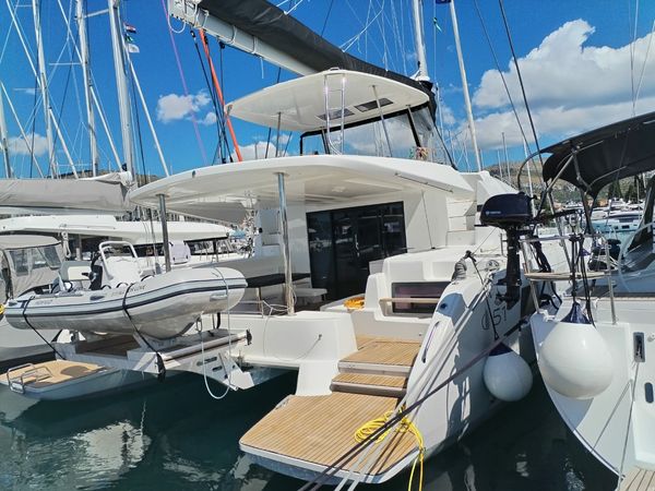 Lagoon 51 | All for Love