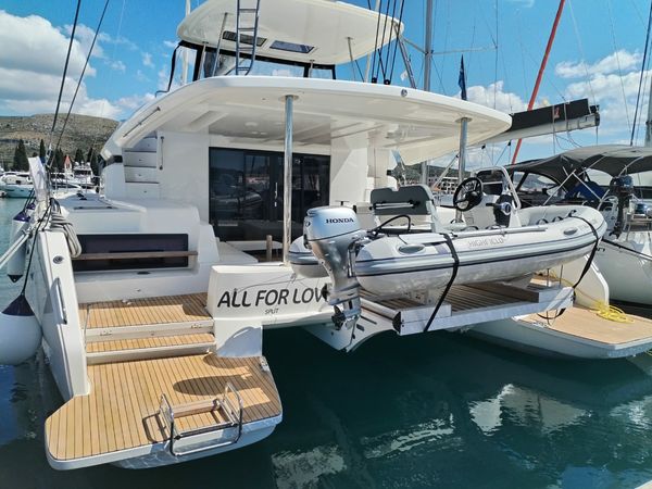 Lagoon 51 | All for Love