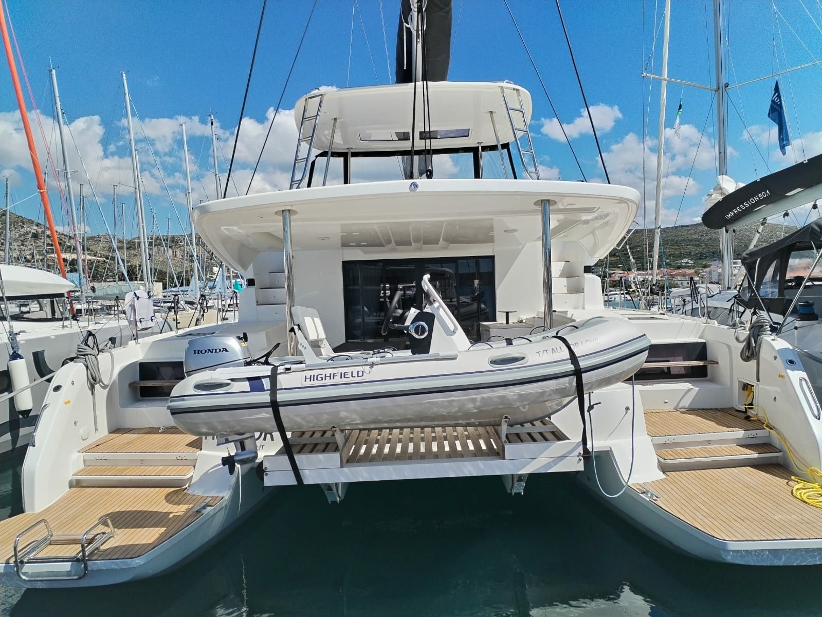 Lagoon 51 | All for Love