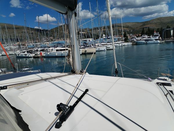 Lagoon 51 | All for Love