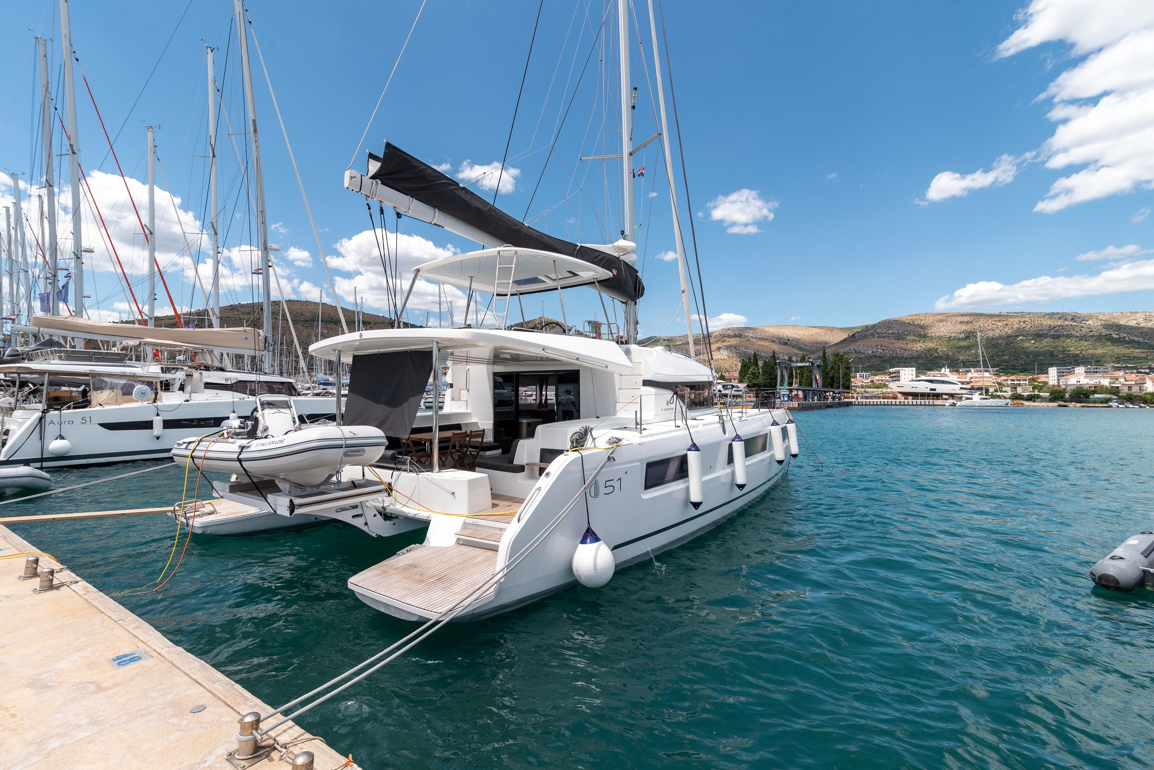 Lagoon 51 | All for Love