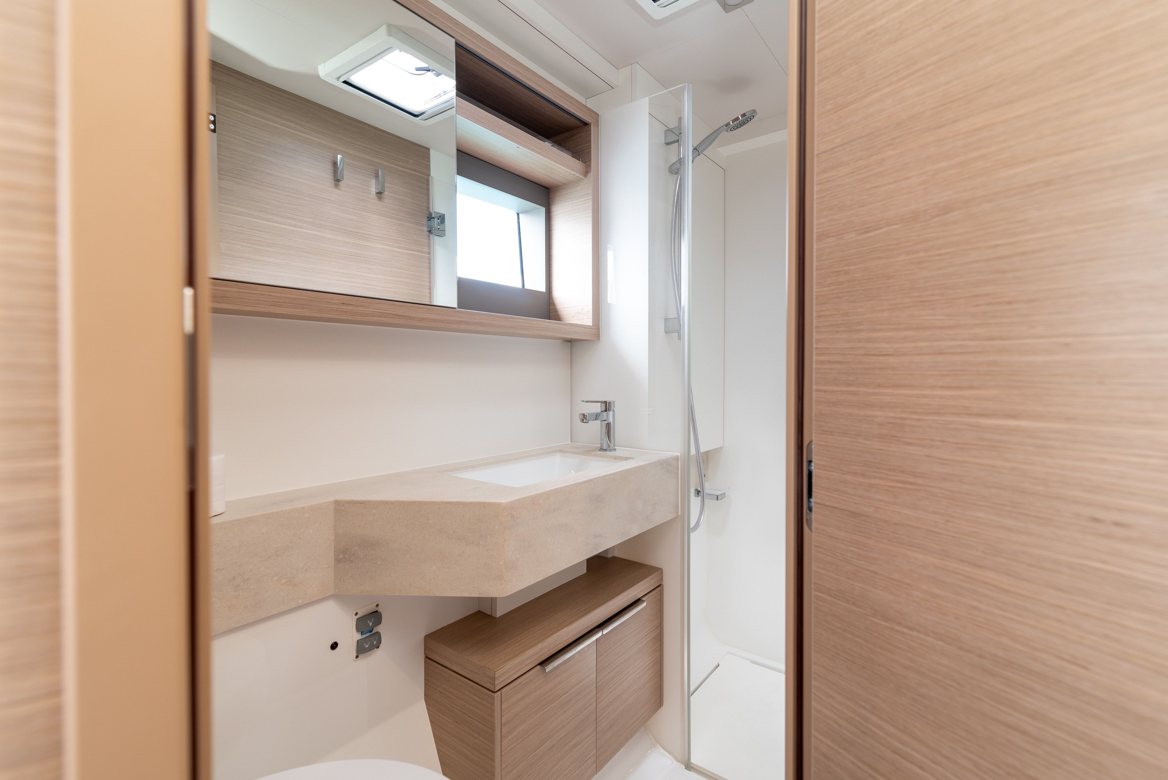 Lagoon 51 | All for Love