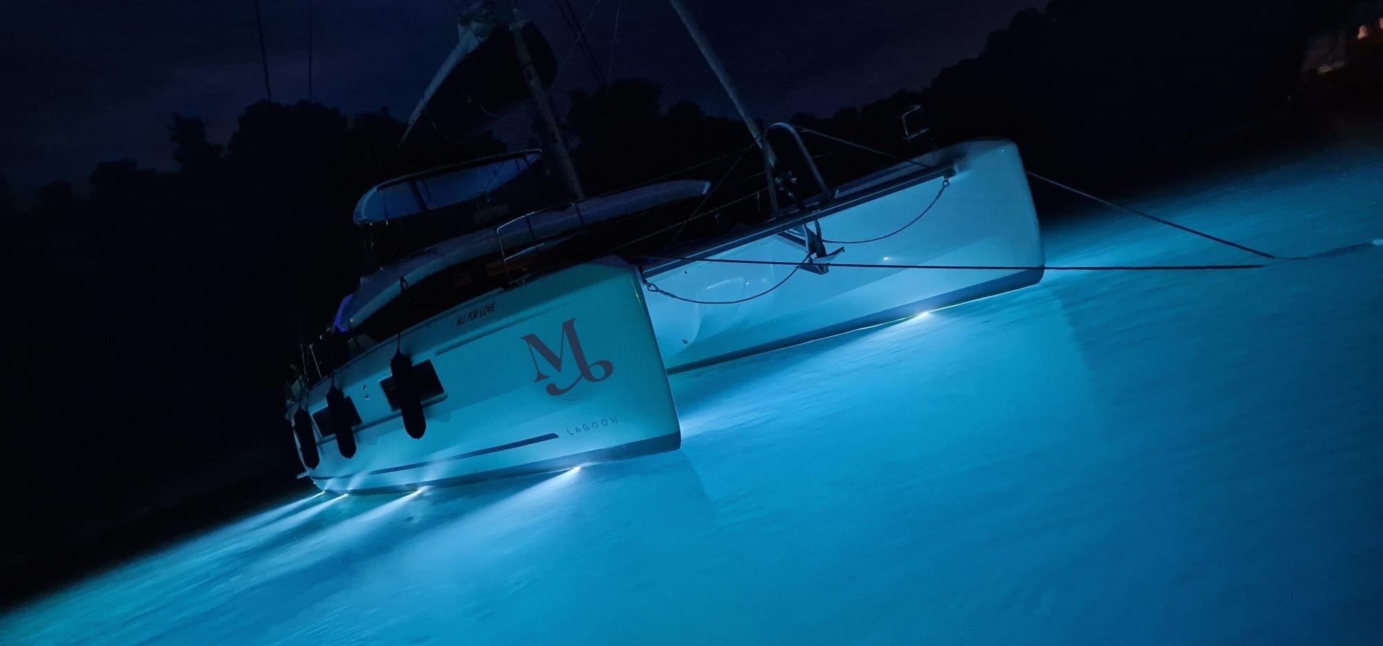 Lagoon 51 | All for Love