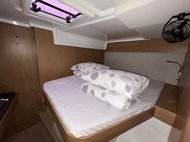 Bali Catspace | Sapphire