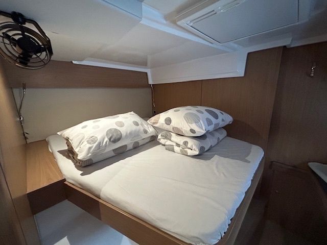 Bali Catspace | Sapphire