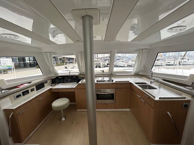 Bali Catspace | Sapphire