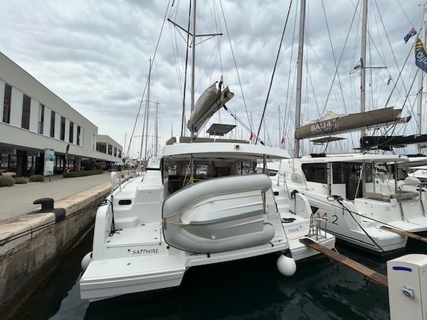 Bali Catspace | Sapphire