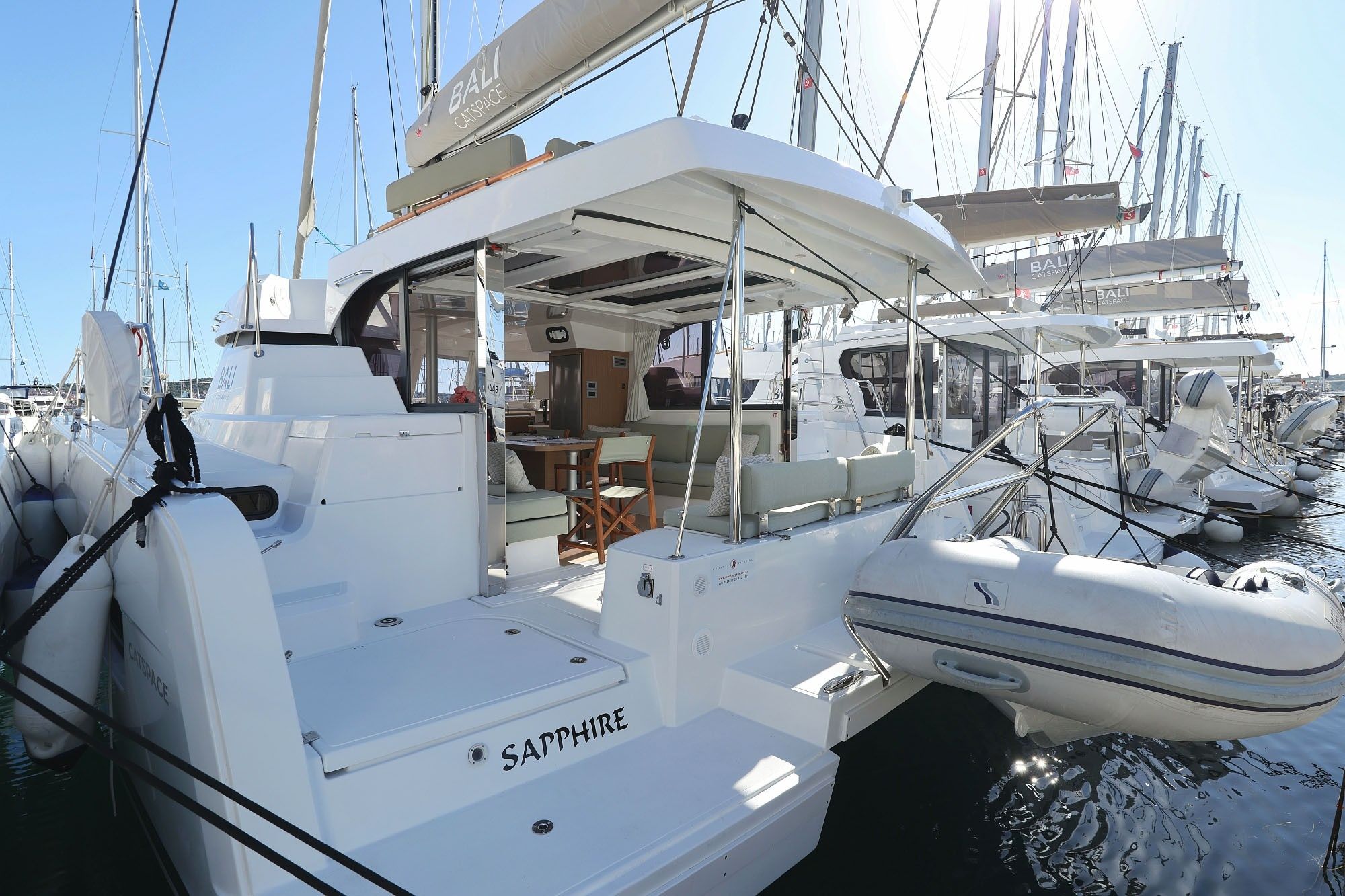 Bali Catspace | Sapphire
