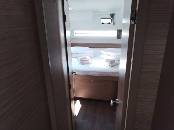 Lagoon 42 | Mario Bros