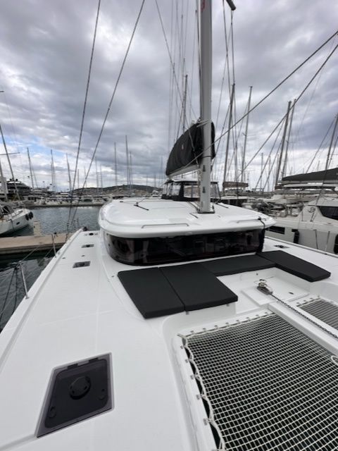 Lagoon 43 | Bunga Bunga