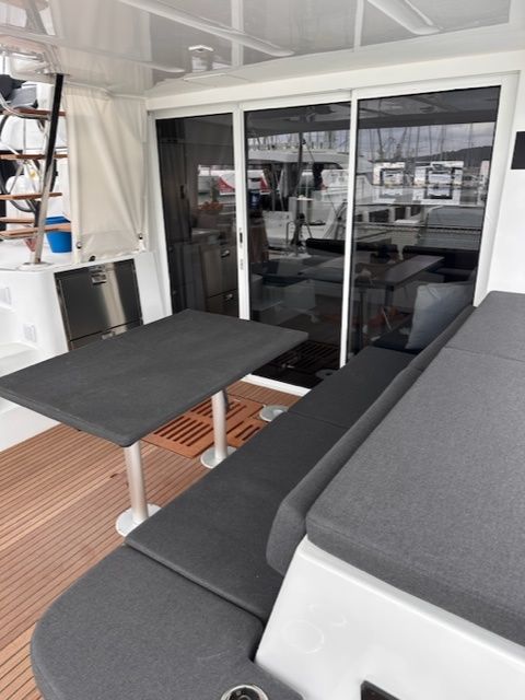 Lagoon 43 | Bunga Bunga