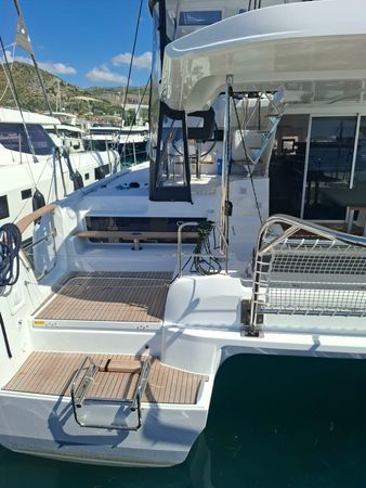 Lagoon 43 | Bunga Bunga