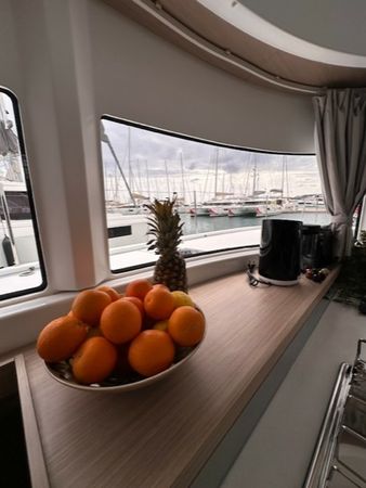 Lagoon 43 | Bunga Bunga