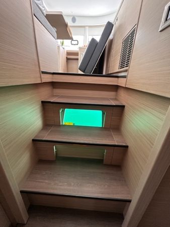 Lagoon 43 | Bunga Bunga