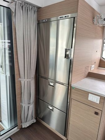 Lagoon 43 | Bunga Bunga