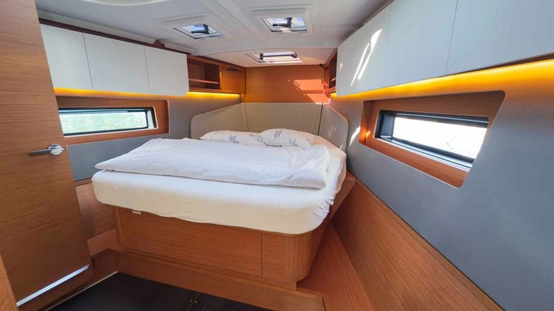 Dufour 41 | Nine to Five