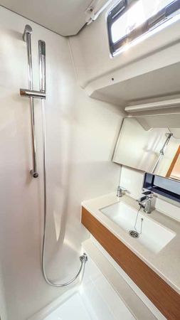 Dufour 41 | Nine to Five