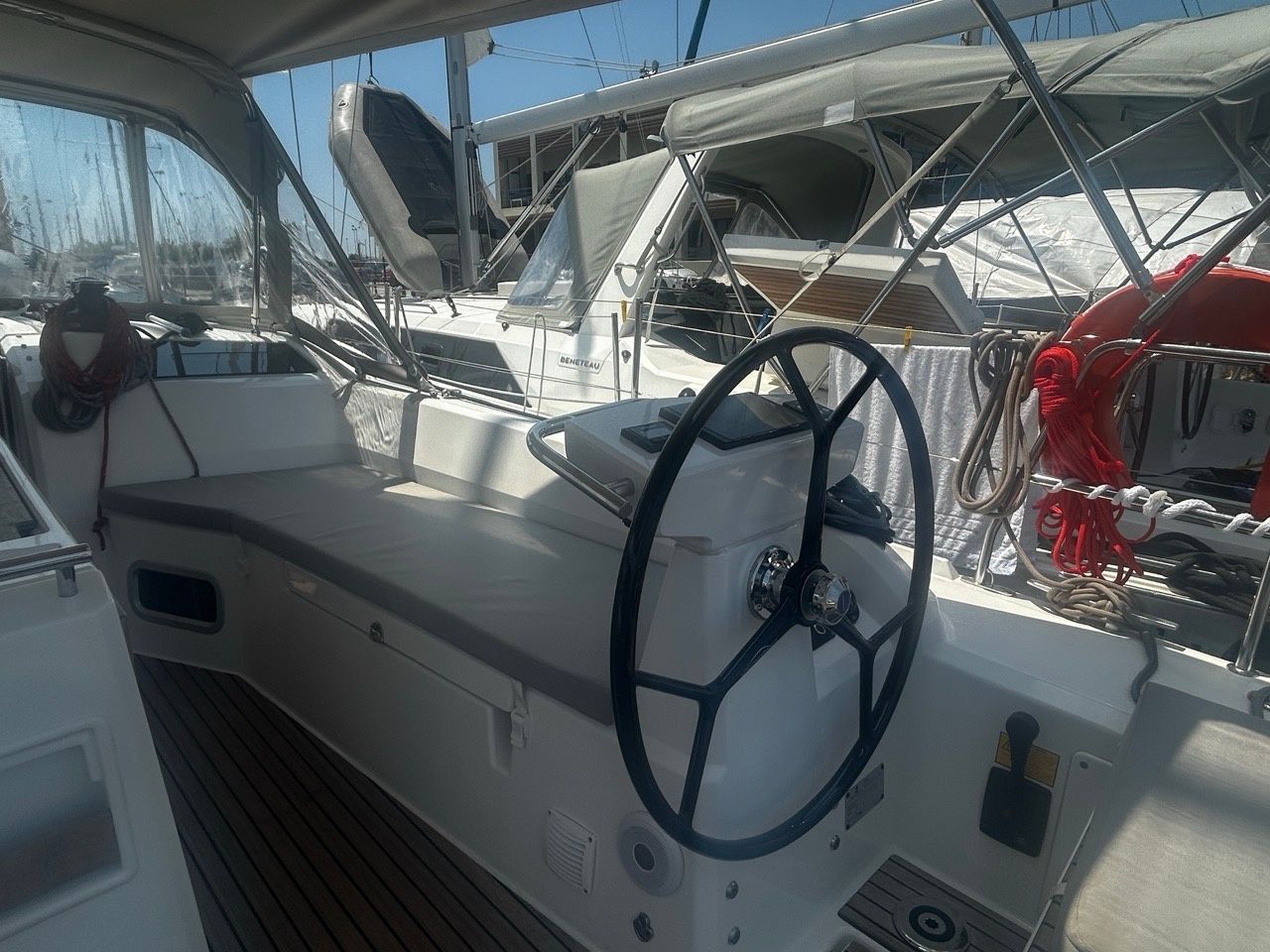Beneteau Oceanis 37.1 | Piperi
