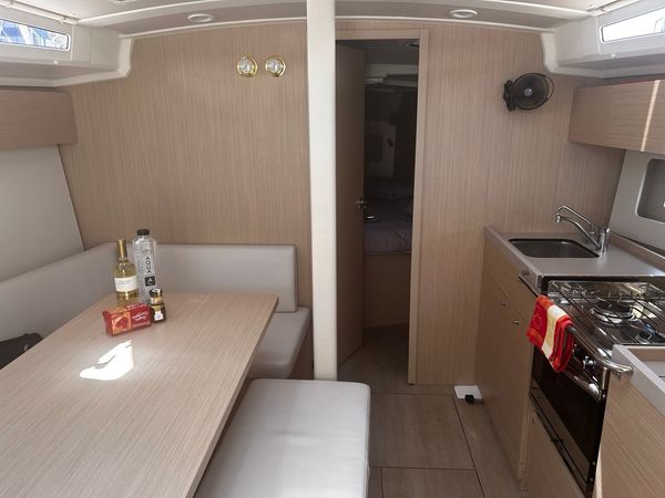 Beneteau Oceanis 37.1 | Piperi