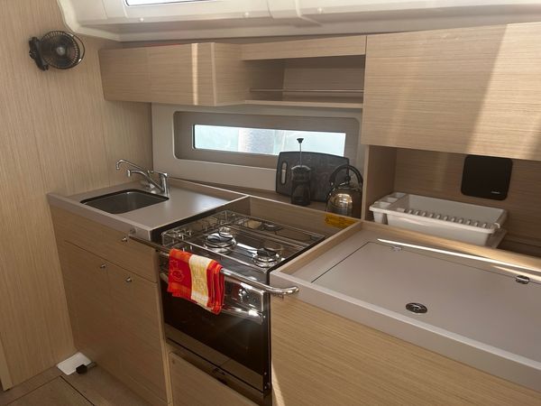 Beneteau Oceanis 37.1 | Piperi